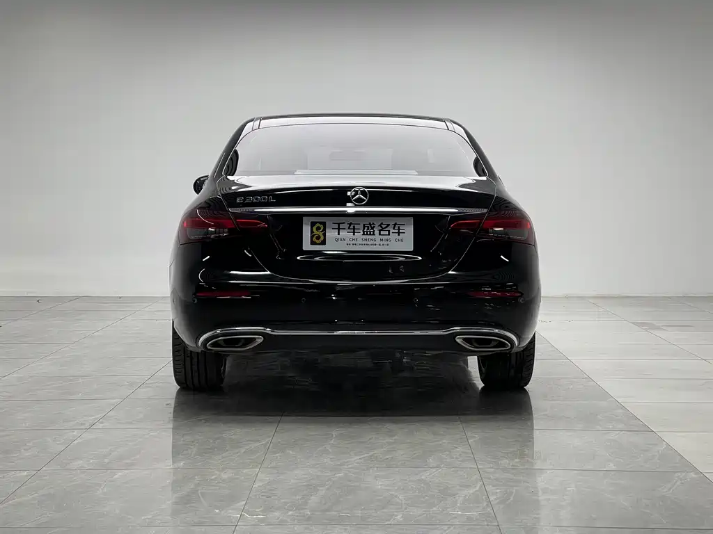 MERCEDES-BENZ E CLASS