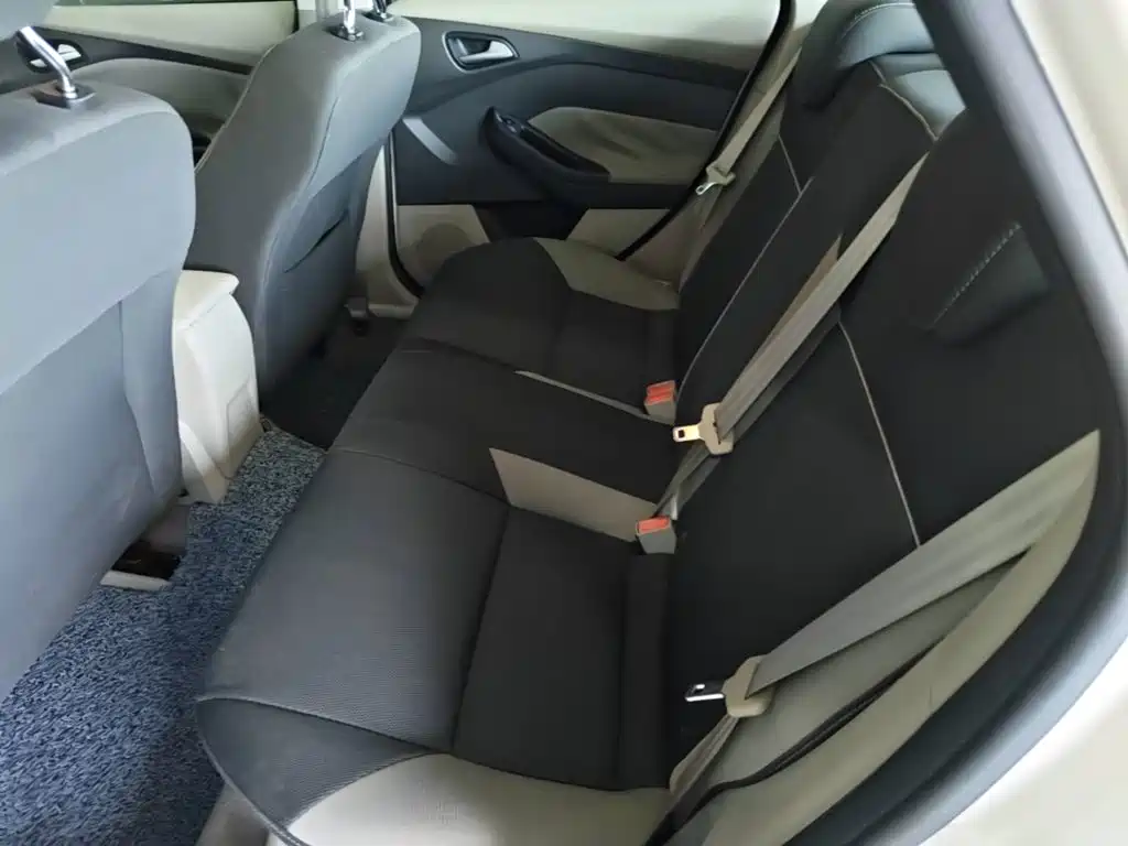 Ford Focus — миниатюра 17