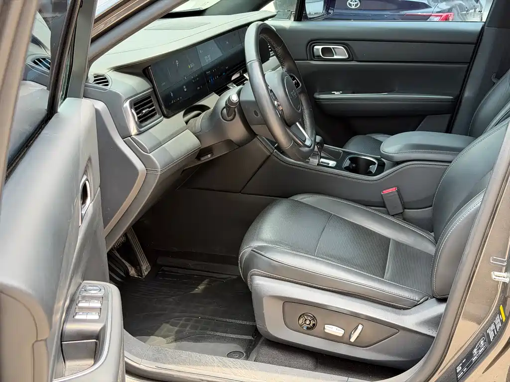 Li Auto ONE 2021 6 мест