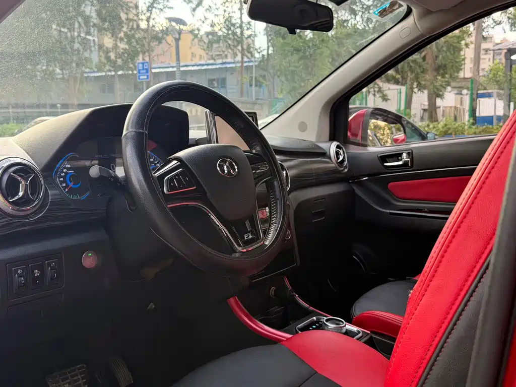 BAIC New Energy EX — миниатюра 8