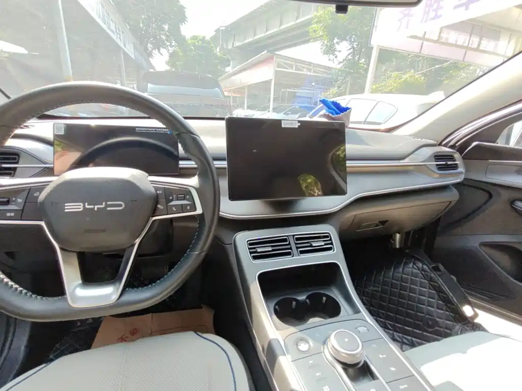 BYD Destroyer 05 2023 Champion DM-i 120KM Luxury