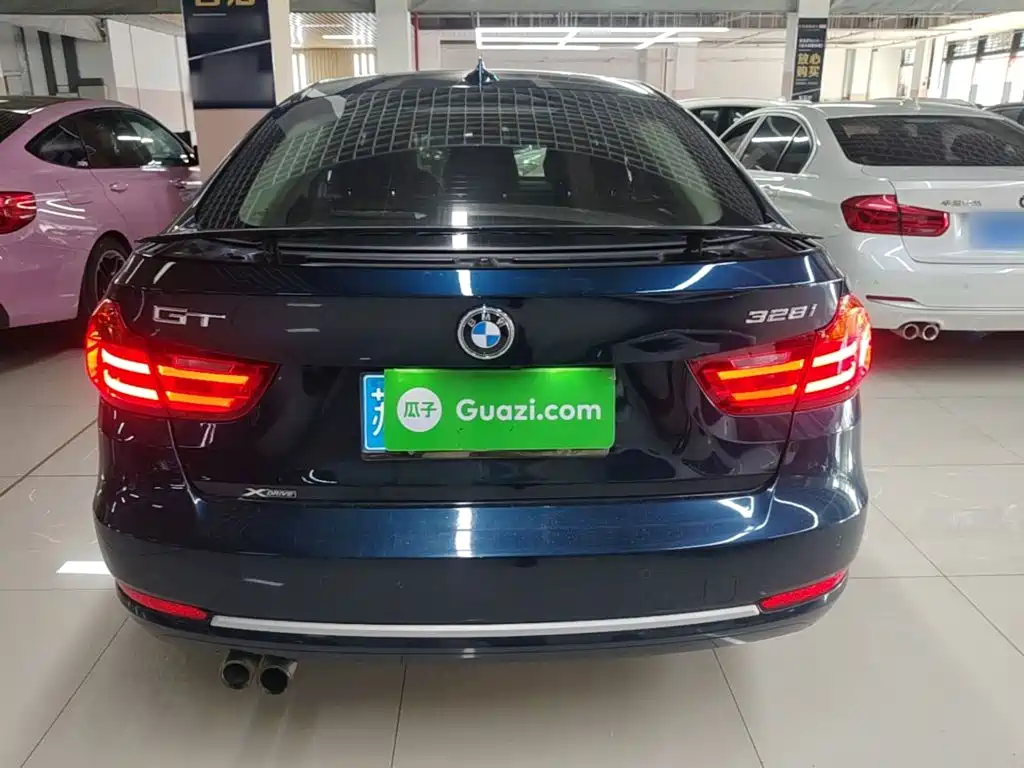 BMW 3 Series GT — миниатюра 6