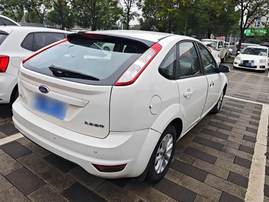 Ford Focus — миниатюра 7