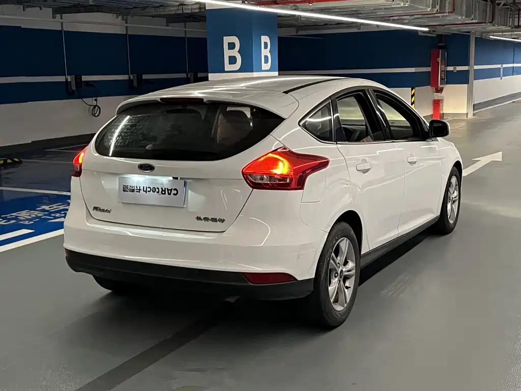 Ford Focus — миниатюра 16