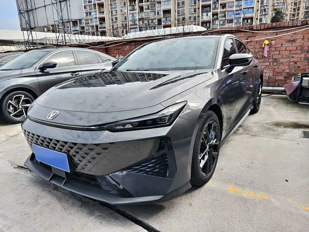 Changan UNI-V