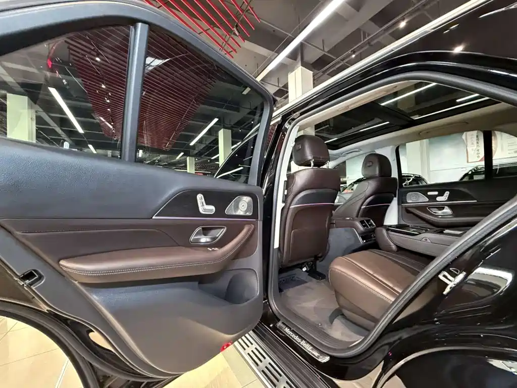 Mercedes-Benz GLE (Import) — миниатюра 28