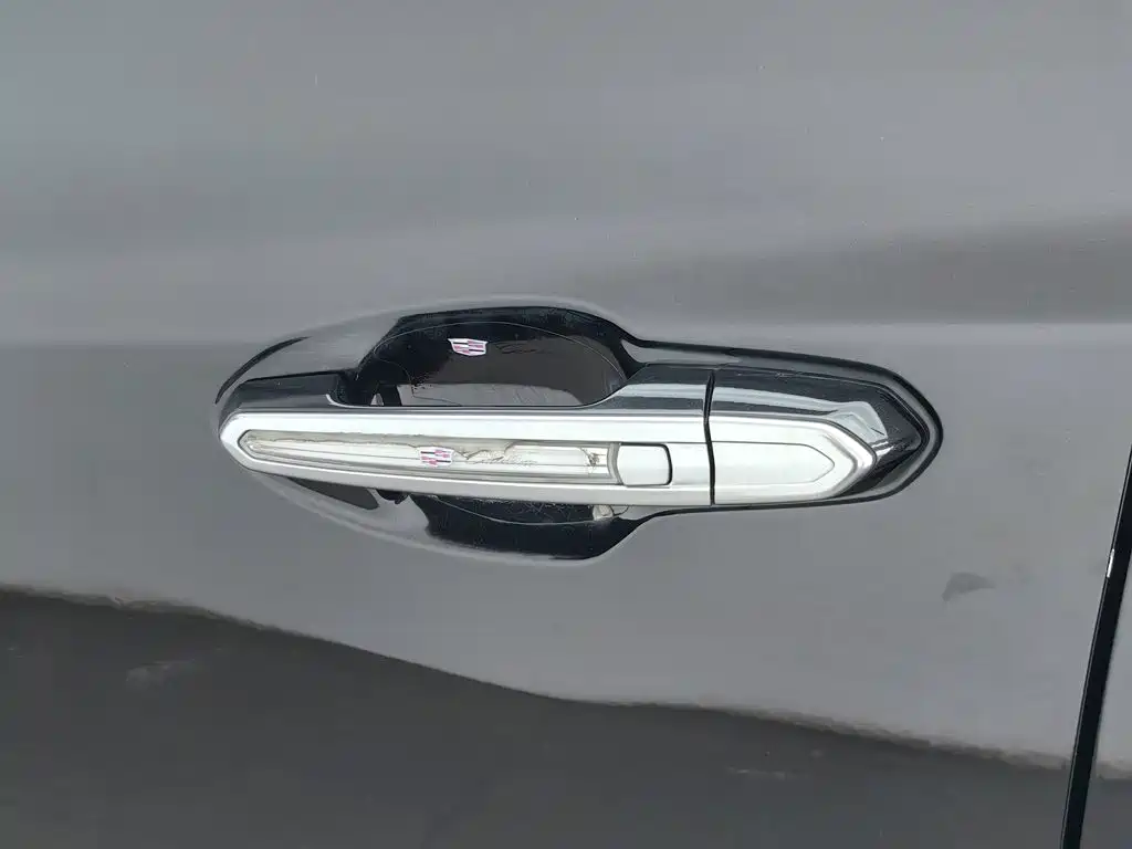 Cadillac XT5 — миниатюра 18