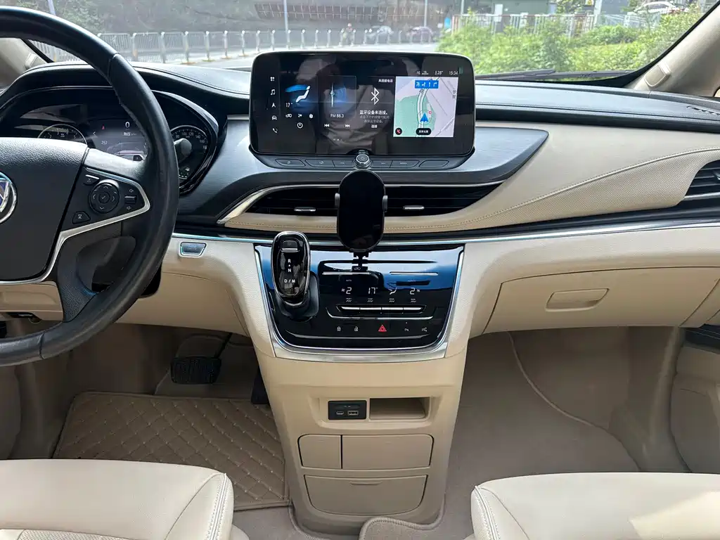 Buick GL8 2023 Luxury