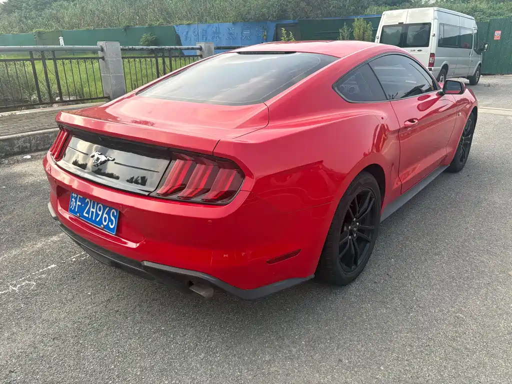 Ford Mustang 2.3L EcoBoost, фото 6