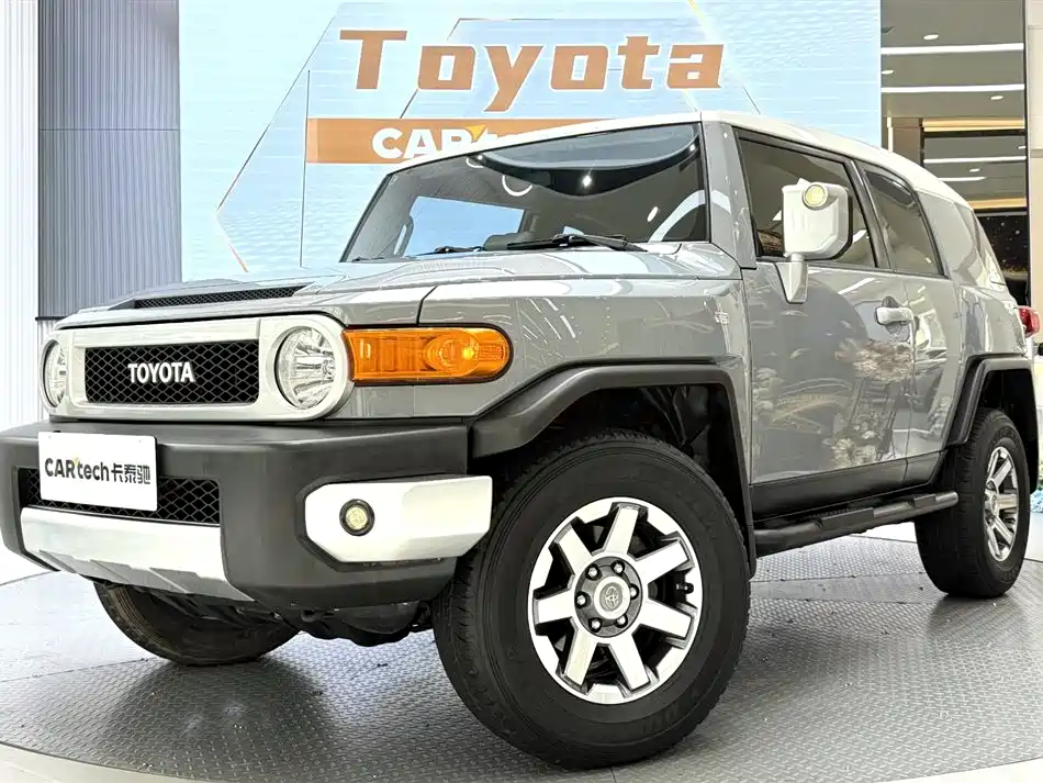 Toyota FJ Cruiser FJ 2019 4.0L AT