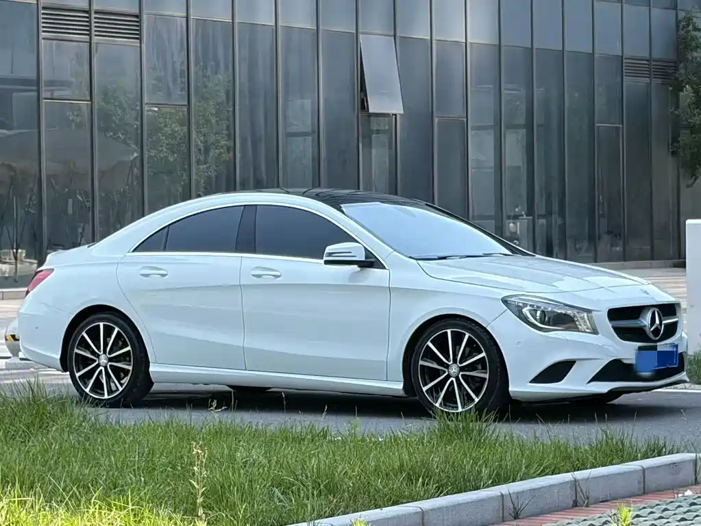 Mercedes-Benz CLA 2015 CLA 200