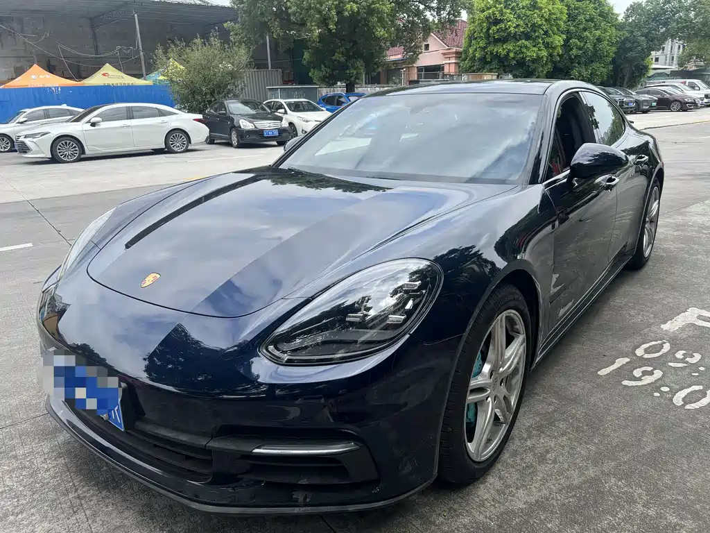 Porsche Panamera — миниатюра 2