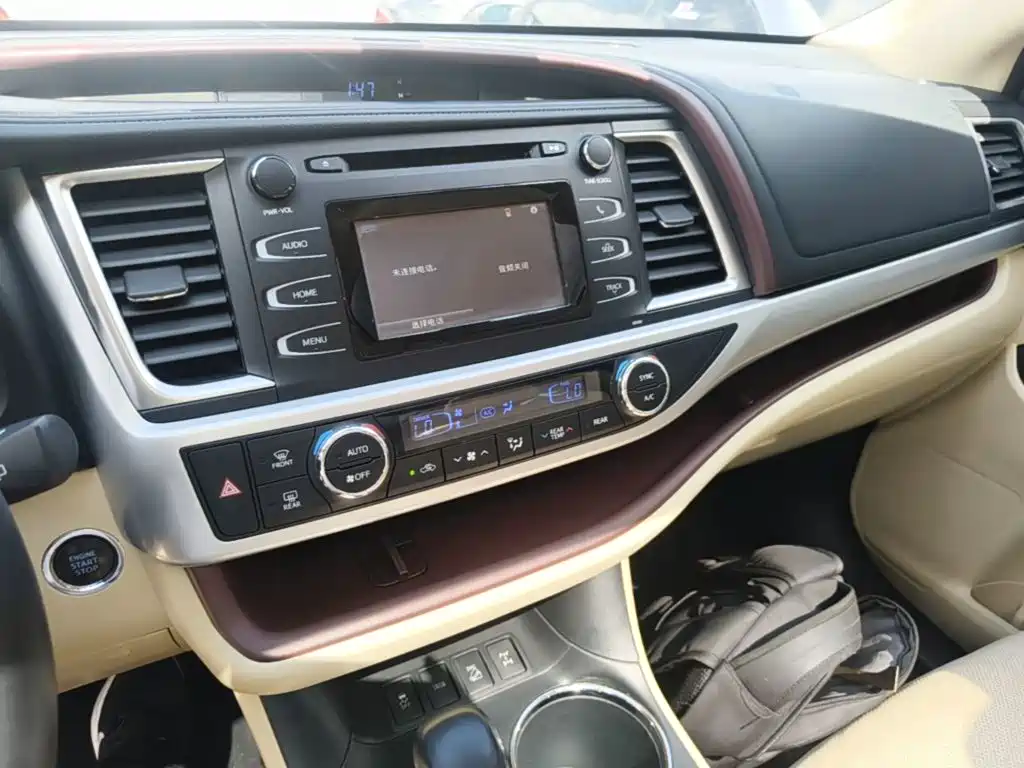 Toyota Highlander — миниатюра 9