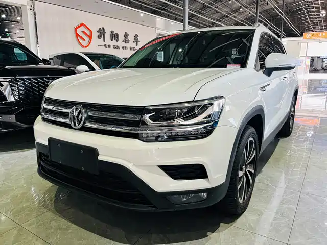 Volkswagen Tharu