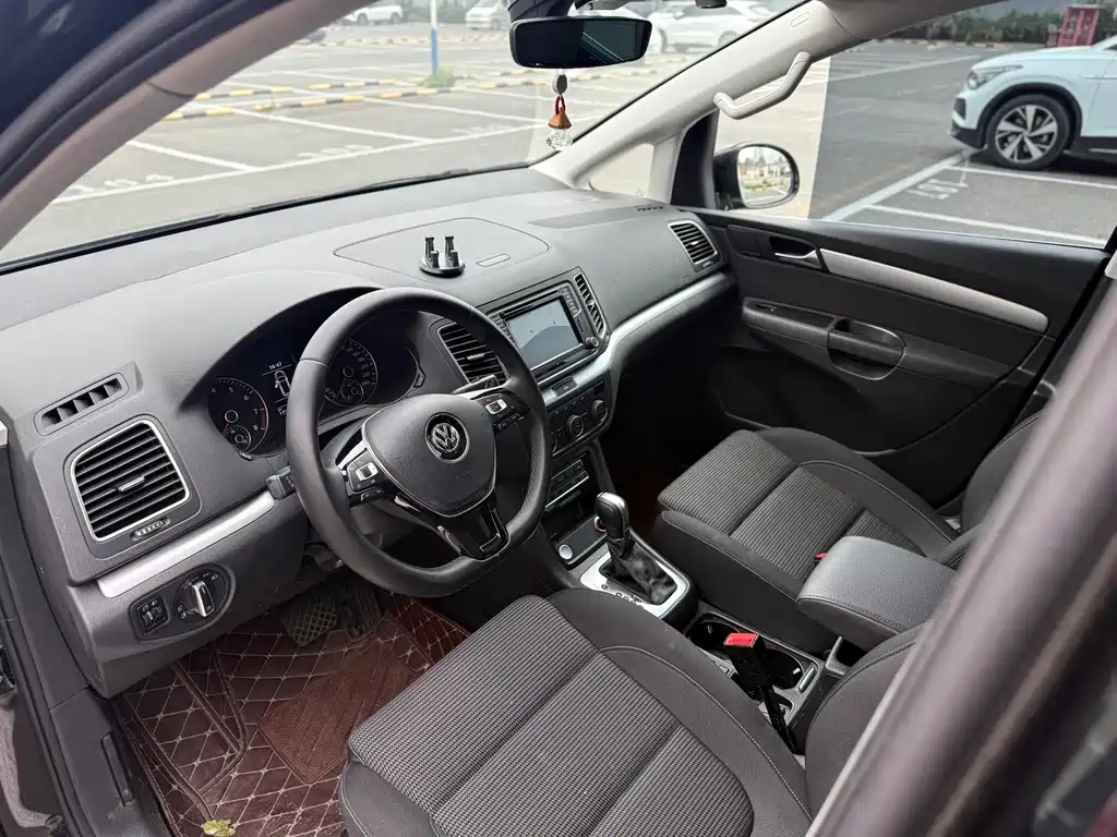 Volkswagen Sharan — миниатюра 8