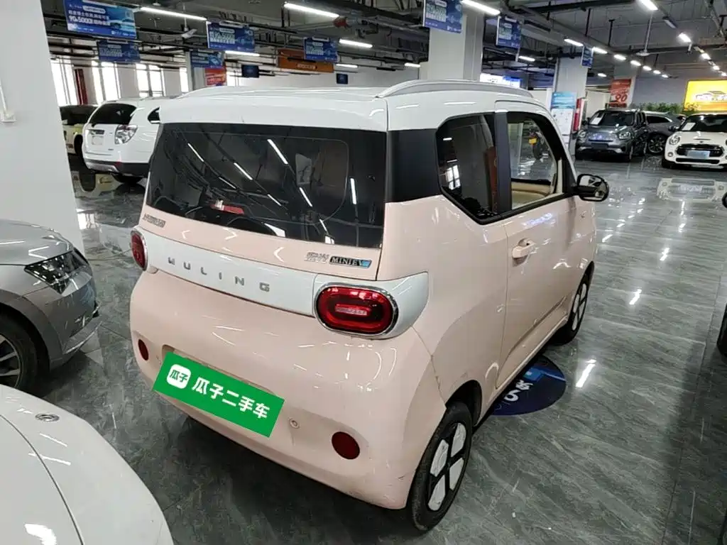 Wuling MINIEV — миниатюра 7