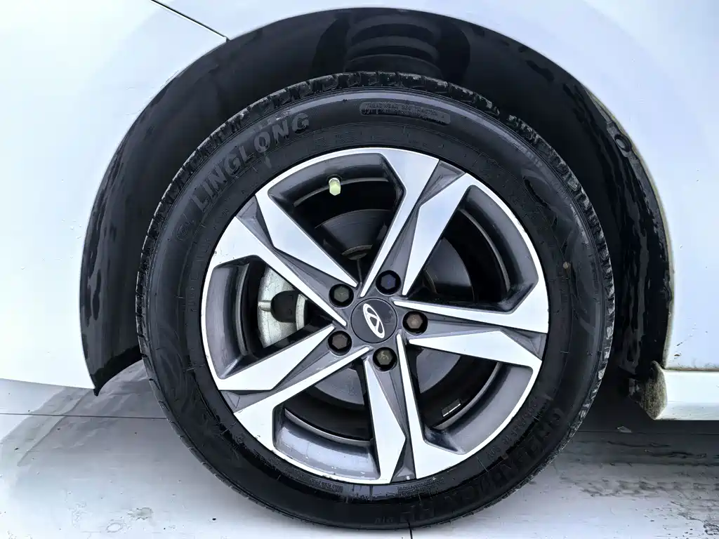 Chery Arrizo 5 PLUS — миниатюра 15