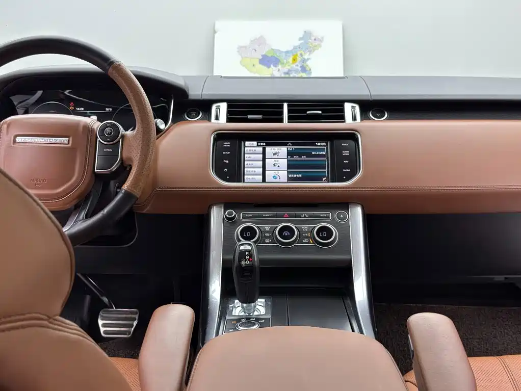 Land Rover Sport — миниатюра 13