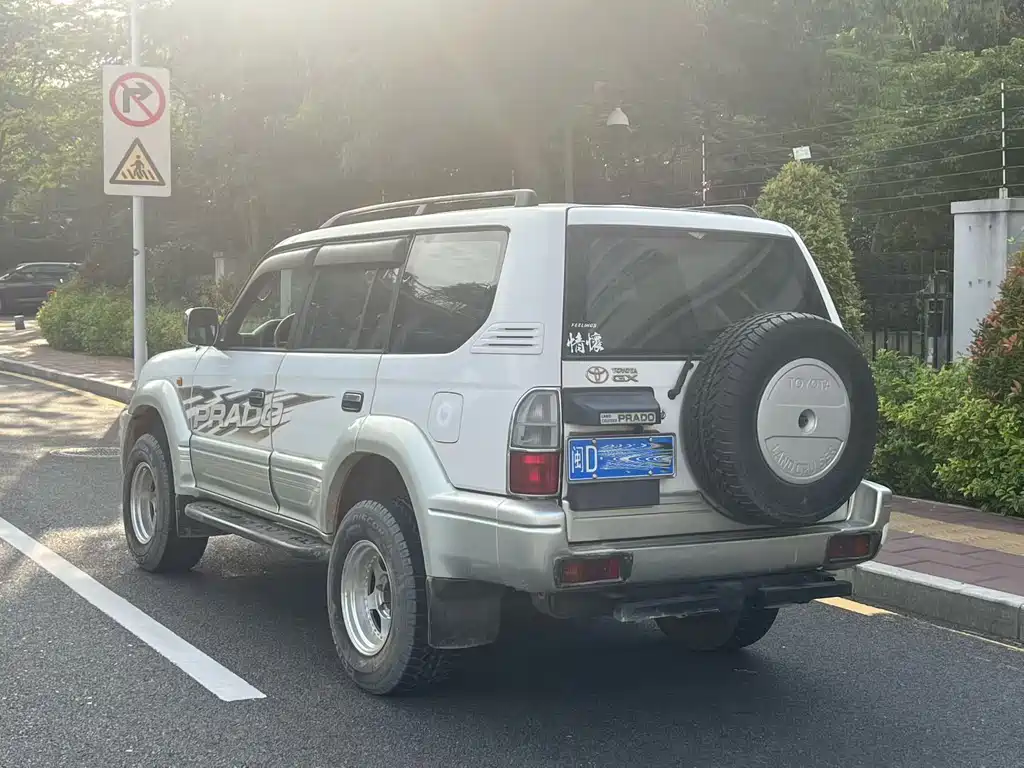 Toyota Prado (Import) — миниатюра 9