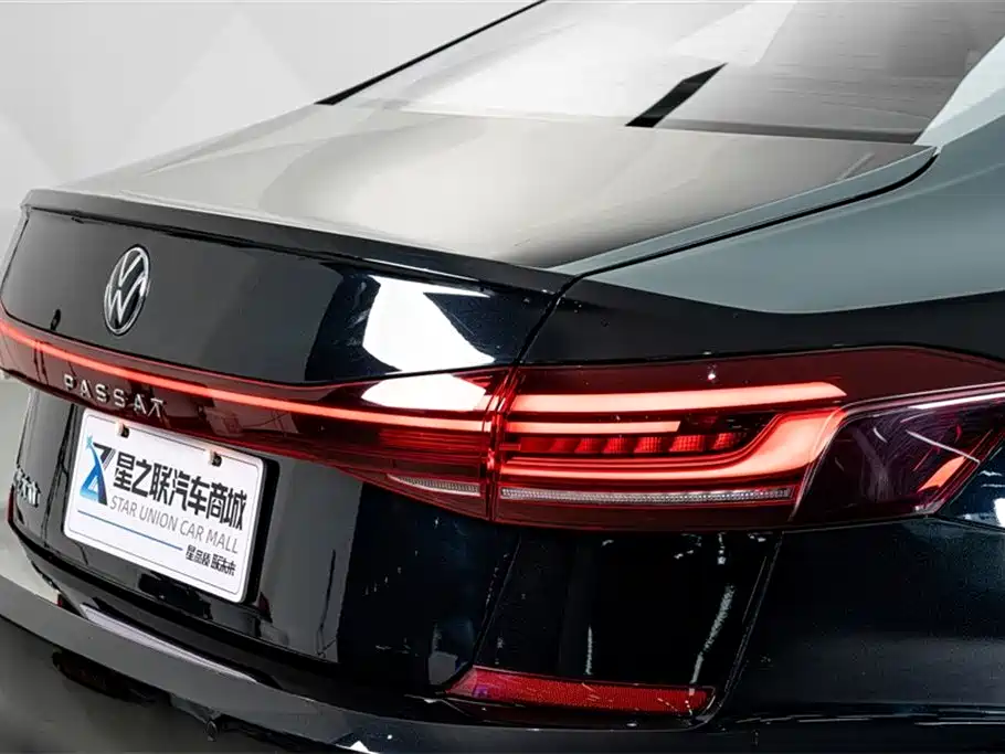 Volkswagen Passat 2024 280TSI