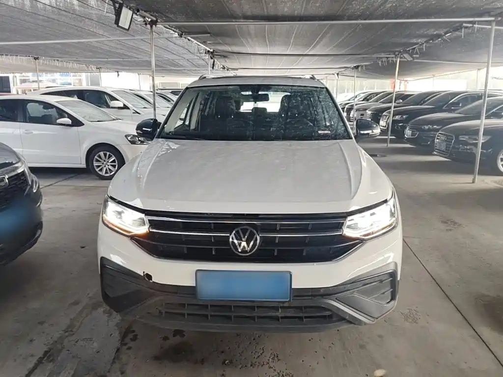 Volkswagen Tiguan L — миниатюра 3