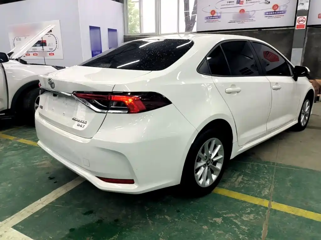 Toyota Corolla — миниатюра 7