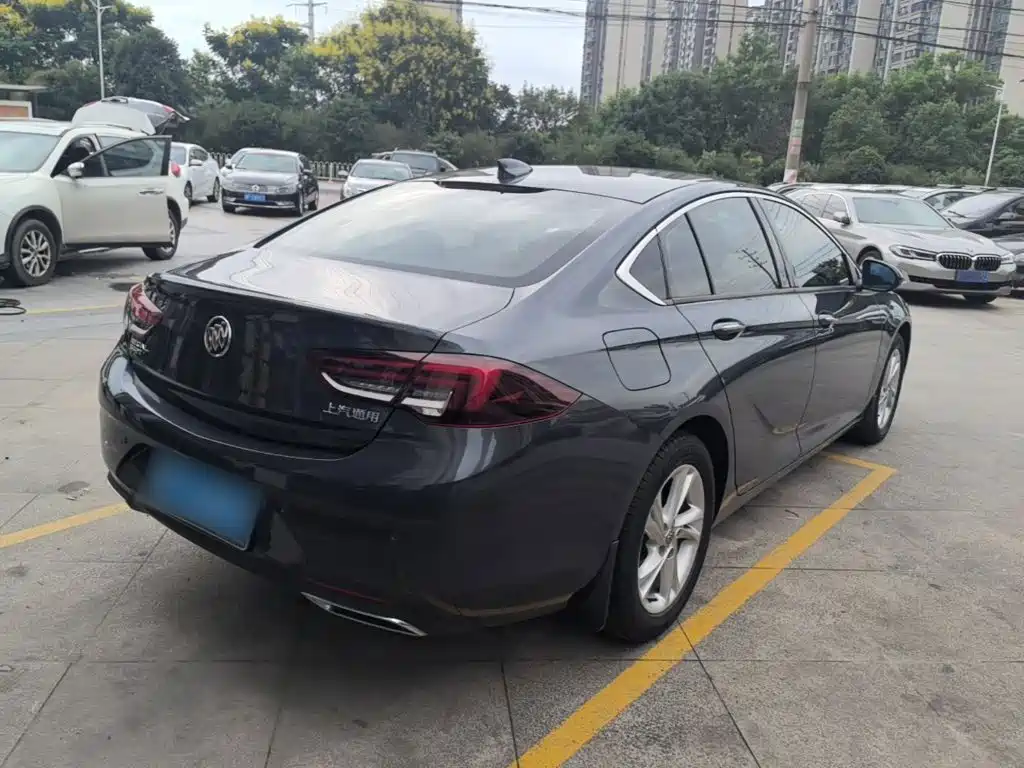 Buick Regal — миниатюра 7