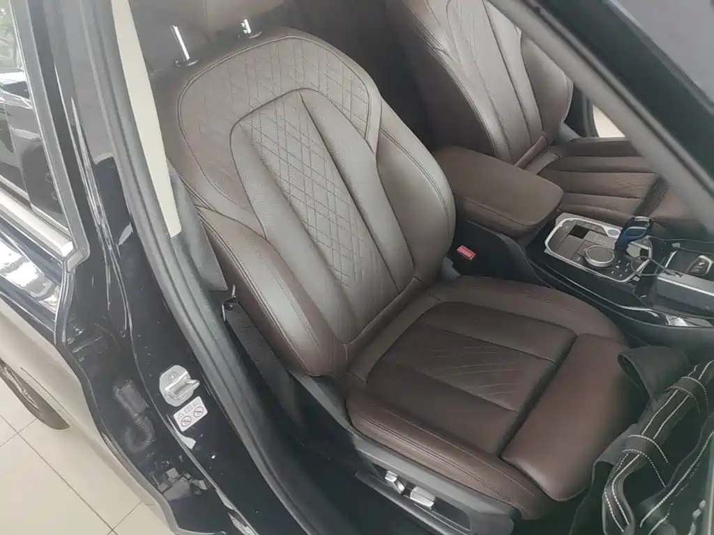 BMW iX3 — миниатюра 25