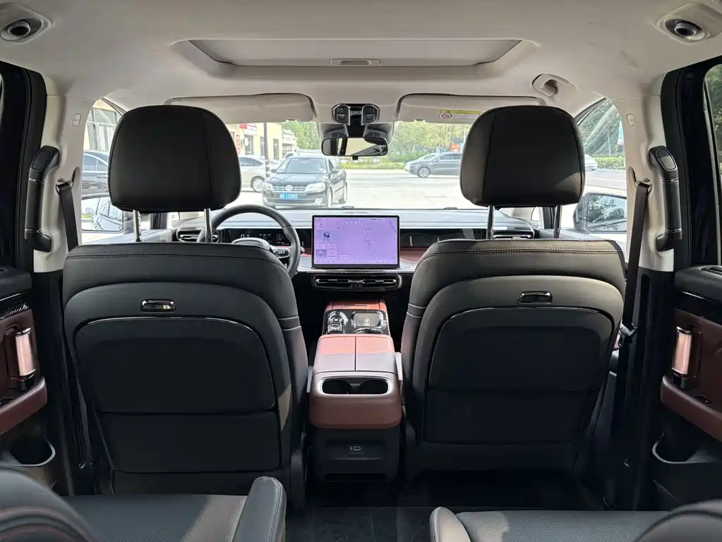 GAC Motor Trumpchi E8 PHEV — миниатюра 14