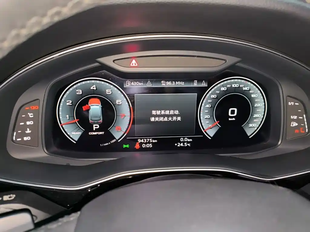 Audi Q7 — миниатюра 12