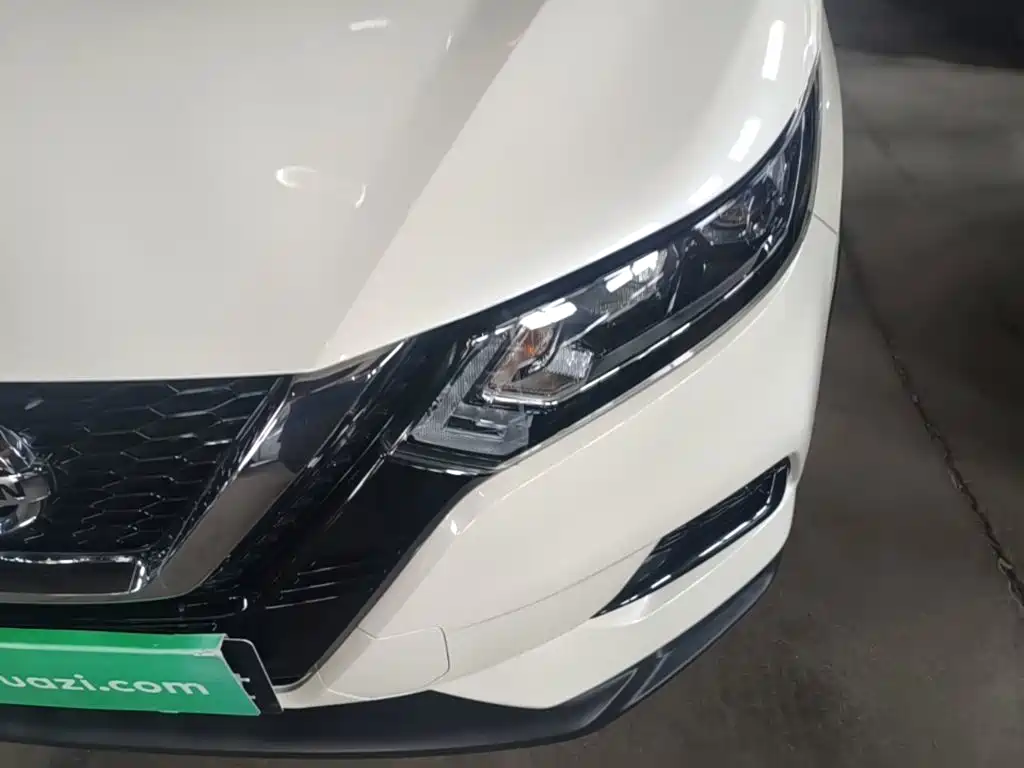 Nissan Qashqai — миниатюра 24