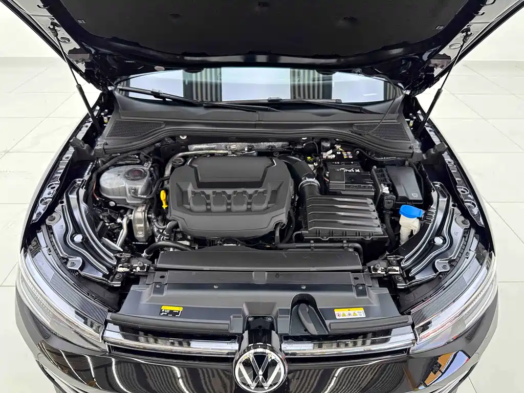 Volkswagen Passat 2025 Pro 380TSI