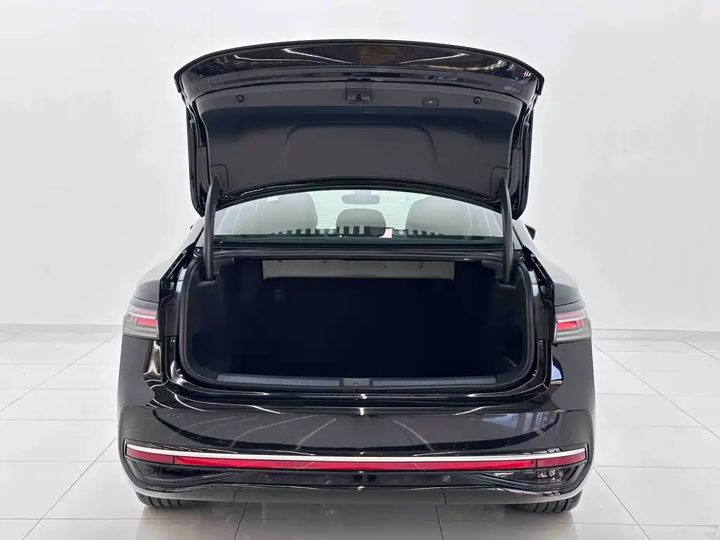 Volkswagen Passat 2025 Pro 380TSI