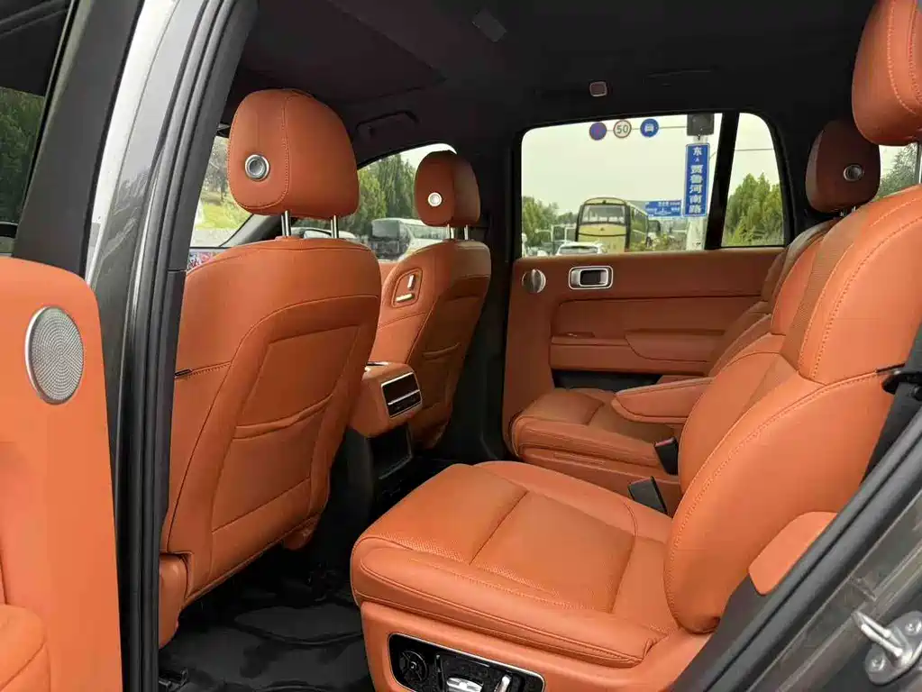 Li Auto Li L8 — миниатюра 5
