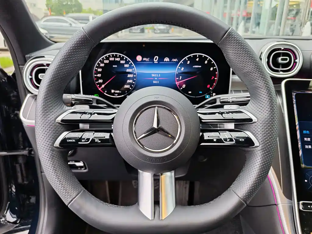 Mercedes-Benz C-Class — миниатюра 10
