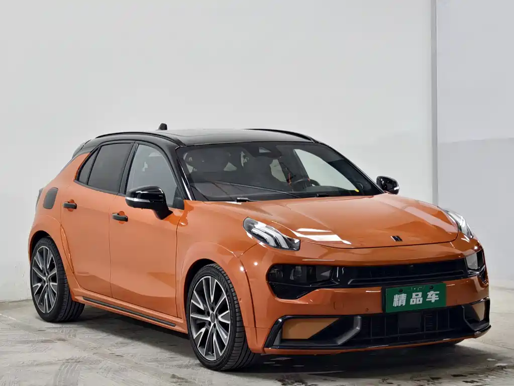 Lynk & Co 02 Hatchback — миниатюра 3