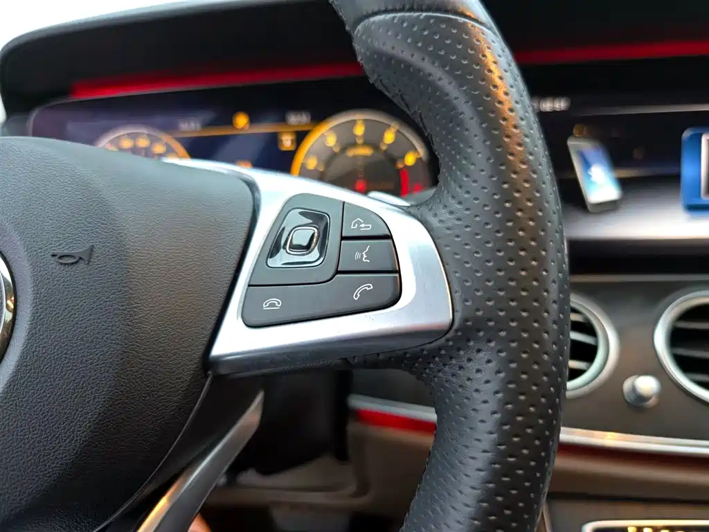 Mercedes-Benz E-Class E 2018 E 200 L Sport