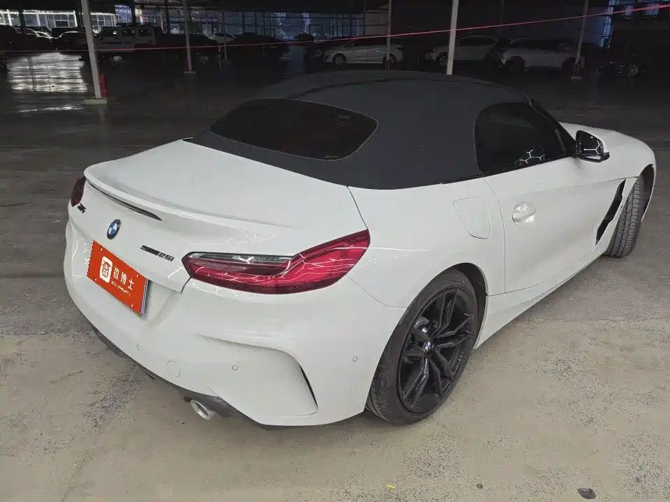 BMW Z4 — миниатюра 7