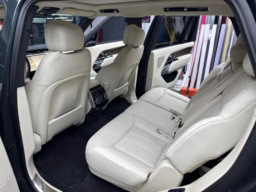 Land Rover Range Rover — миниатюра 9