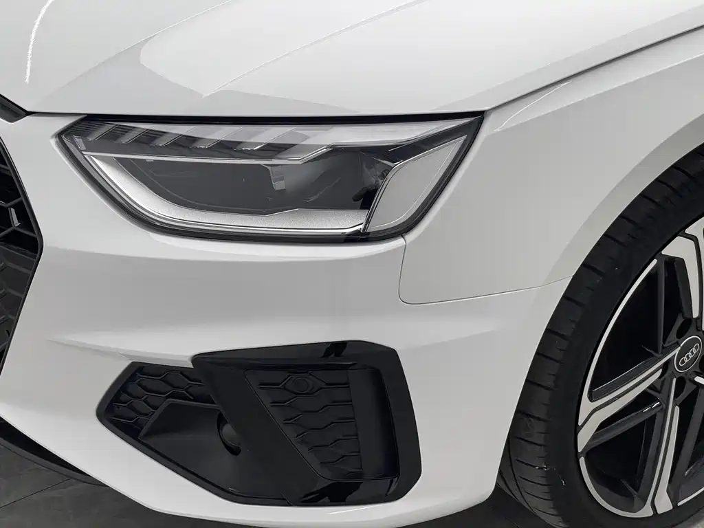 Audi A4L — миниатюра 18