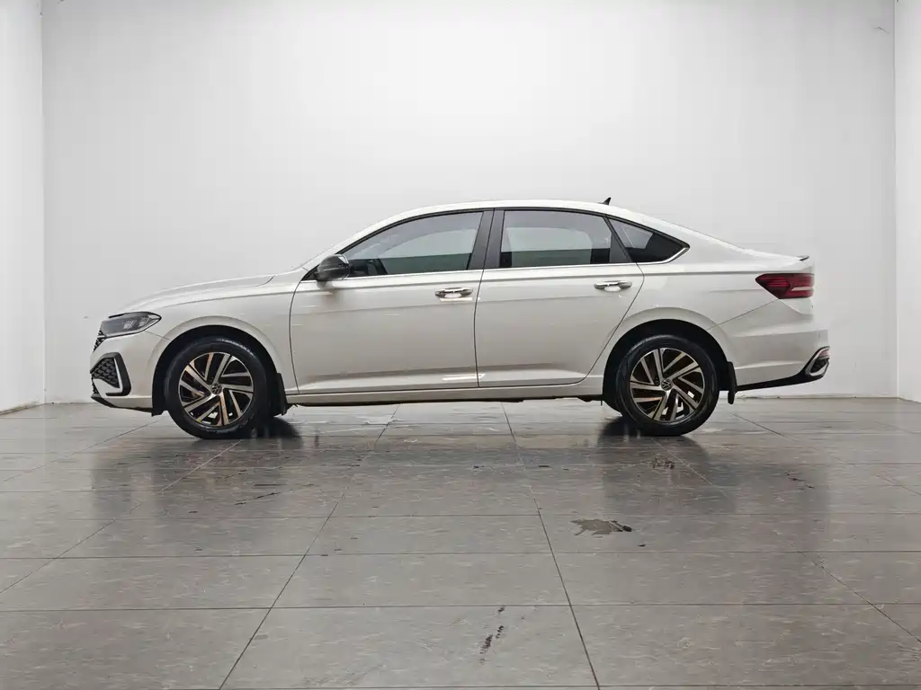 Volkswagen Lavida — миниатюра 10