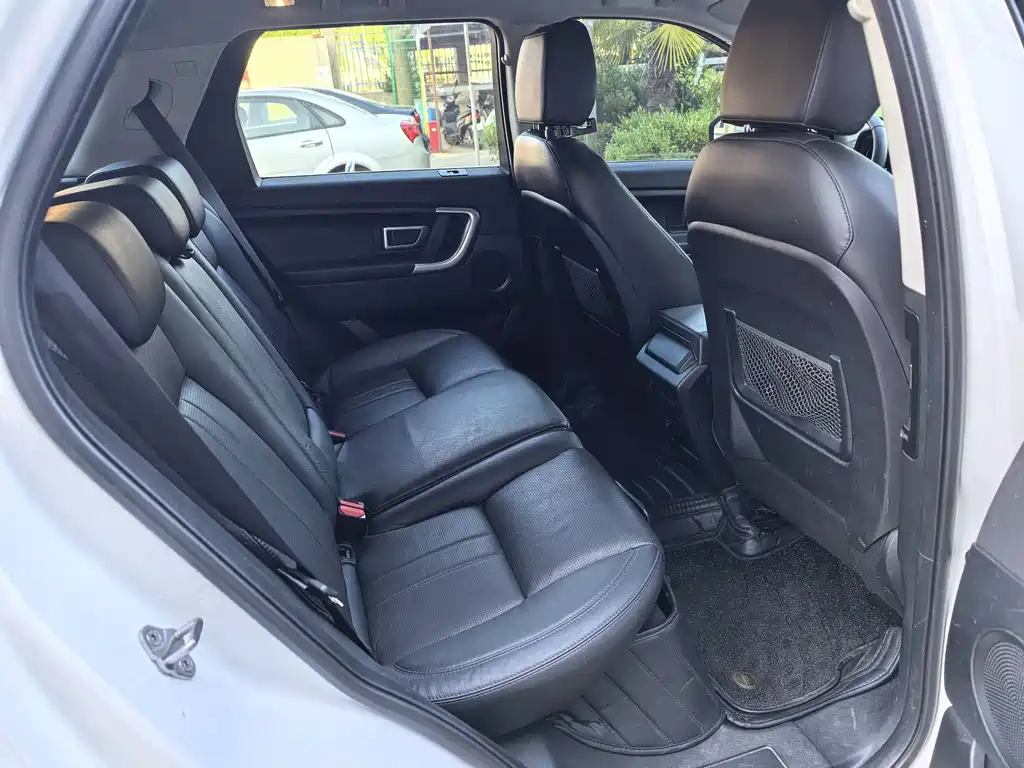 Land Rover Discovery Sport — миниатюра 10