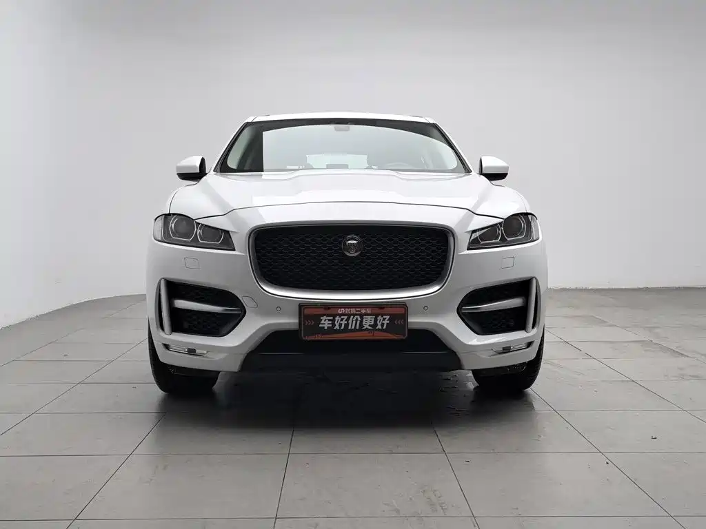 Jaguar F-PACE — миниатюра 3