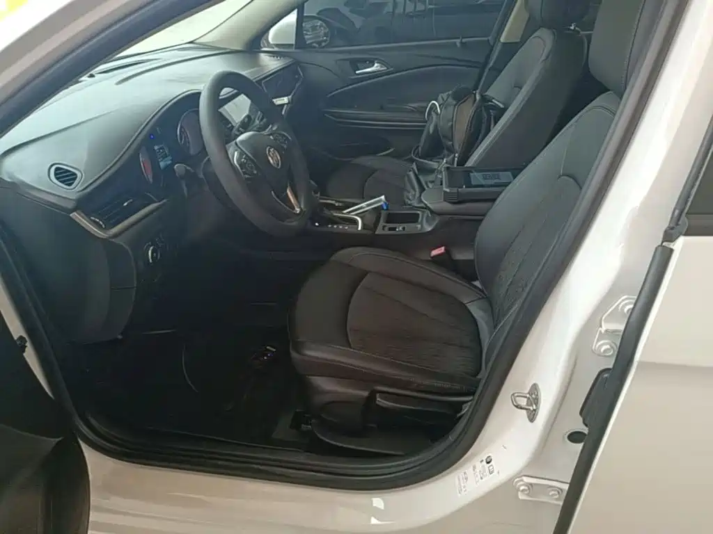 Buick Verano — миниатюра 15