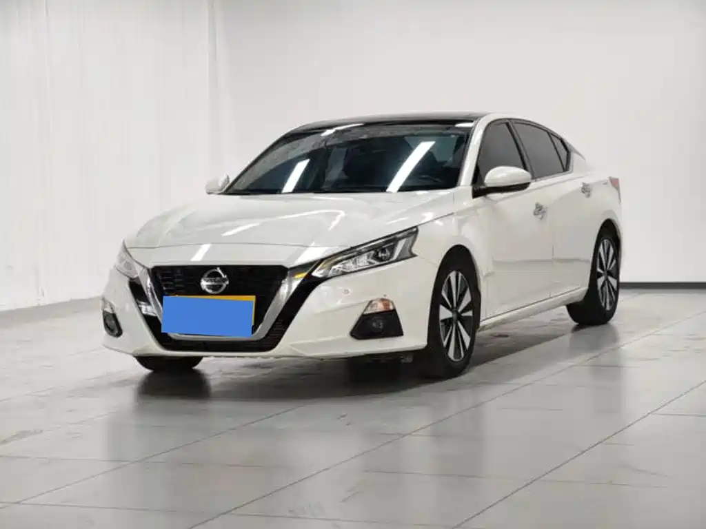 Купить Nissan Teana
