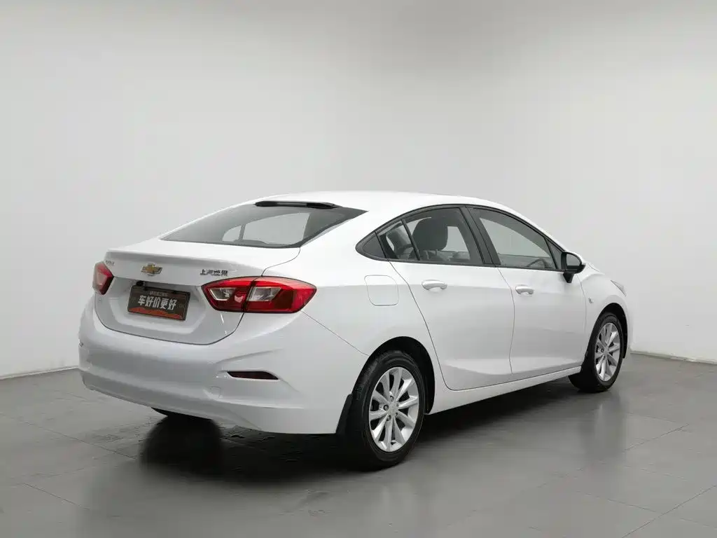 Chevrolet Cruze — миниатюра 2