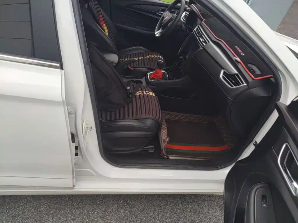 Roewe i5 — миниатюра 9