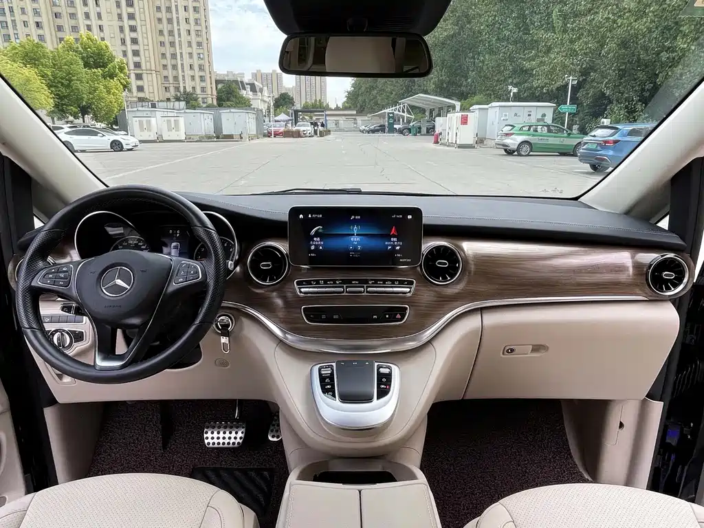 Mercedes-Benz V-Class — миниатюра 5
