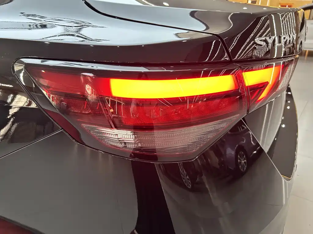 Nissan Sylphy — миниатюра 35