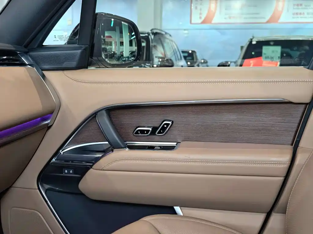 Land Rover Range Rover — миниатюра 35